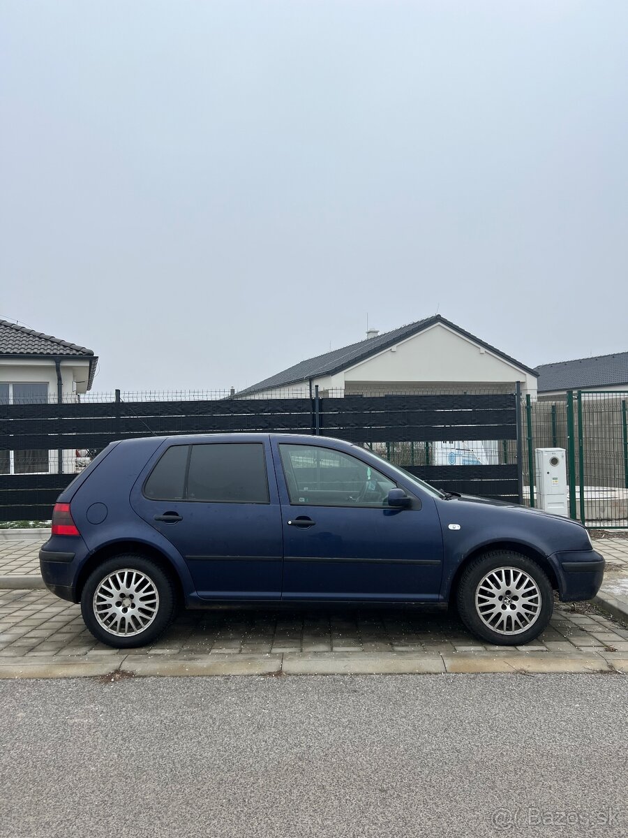 Volkswagen Golf 1.6sr 74kw - 4