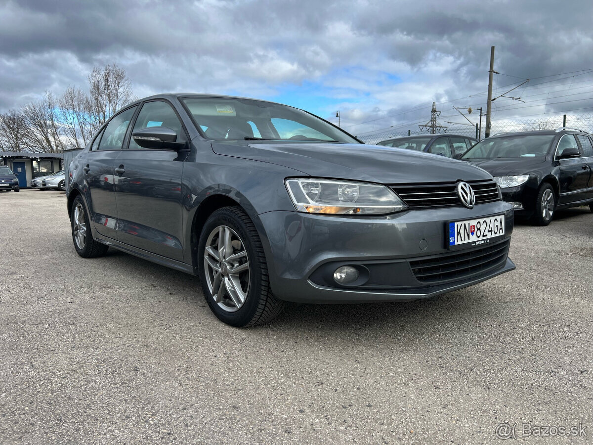 VW Jetta 1.6 TDI diesel, 77KW, MT5, rok:08.2011. - 4