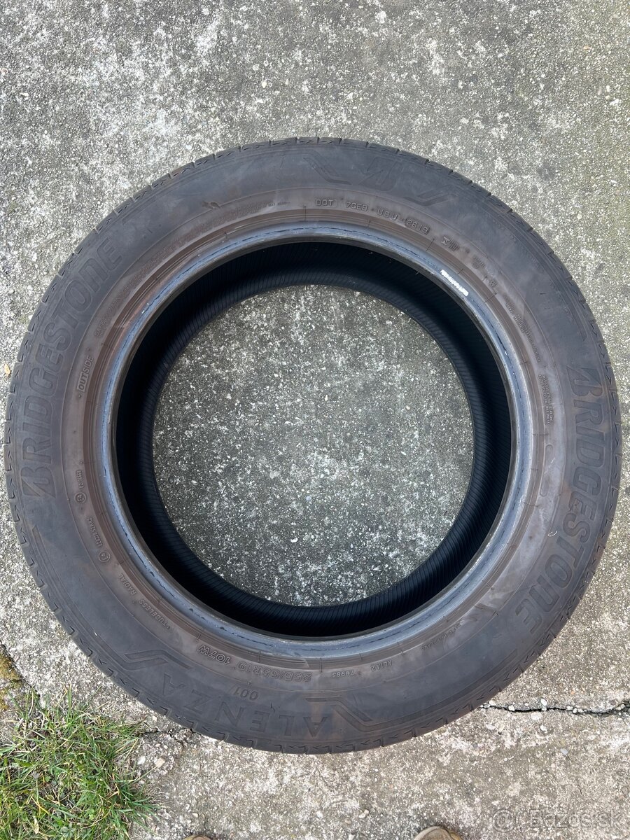 Pneu 4x4 Bridgestone 255/55 R19 - 4