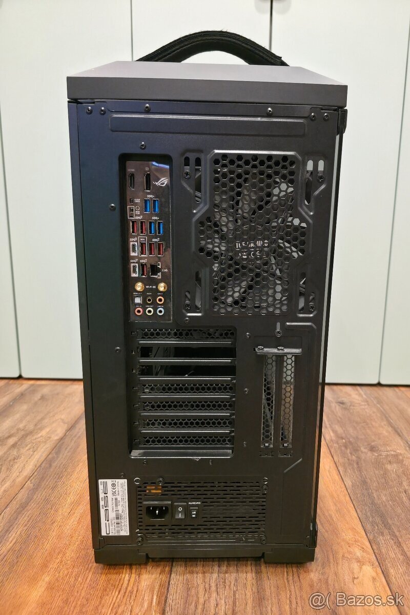 ASUS TUF Gaming GT501 - 4