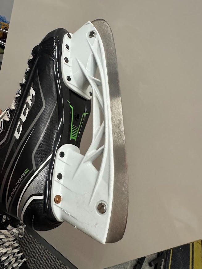 BRUSLE CCM RIBCORE 66K, vel. 38,5/5D - 4