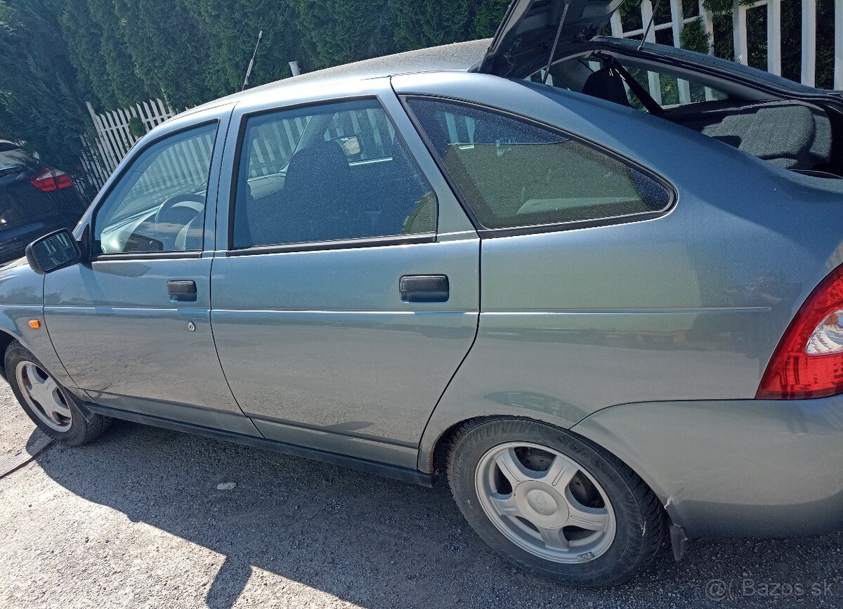 Lada priora - 4