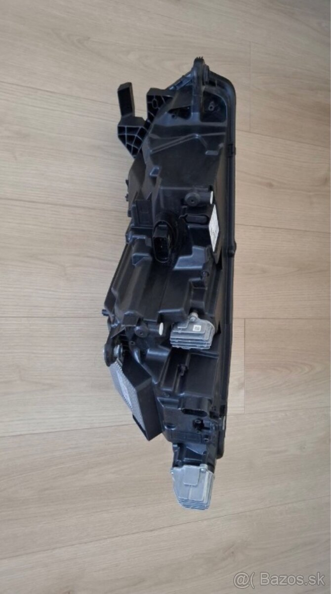 Svetlo Škoda Octavia 4 - 4