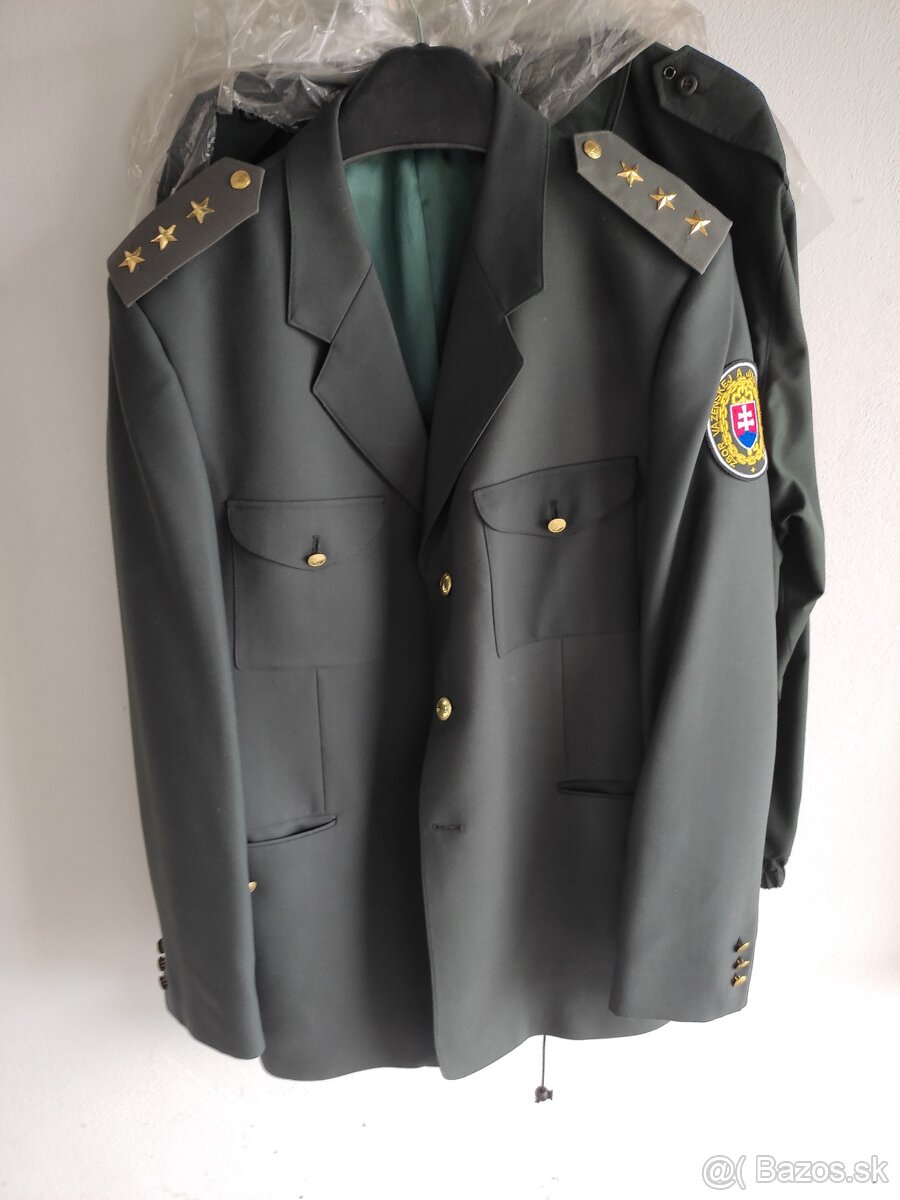 uniforma + vojenska prilba LACNO - 4