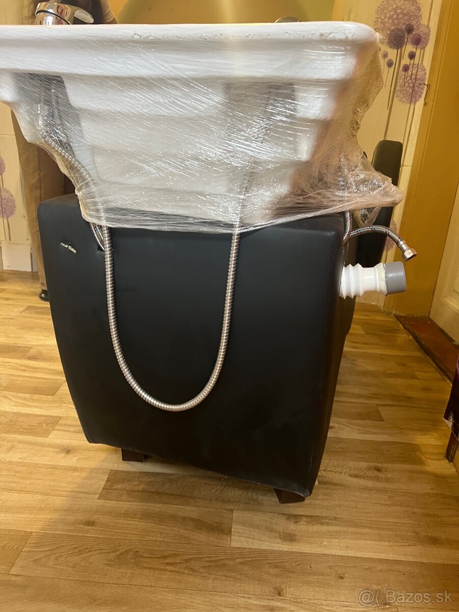 Kadernícka umyvacia jednotka - 4