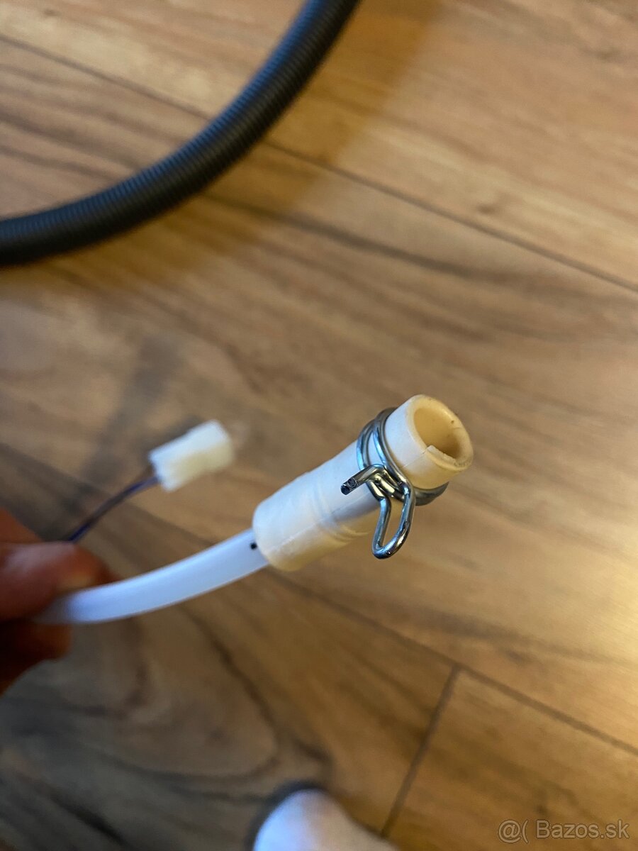 Elektrolux prívodová hadica s blokovaním - 4