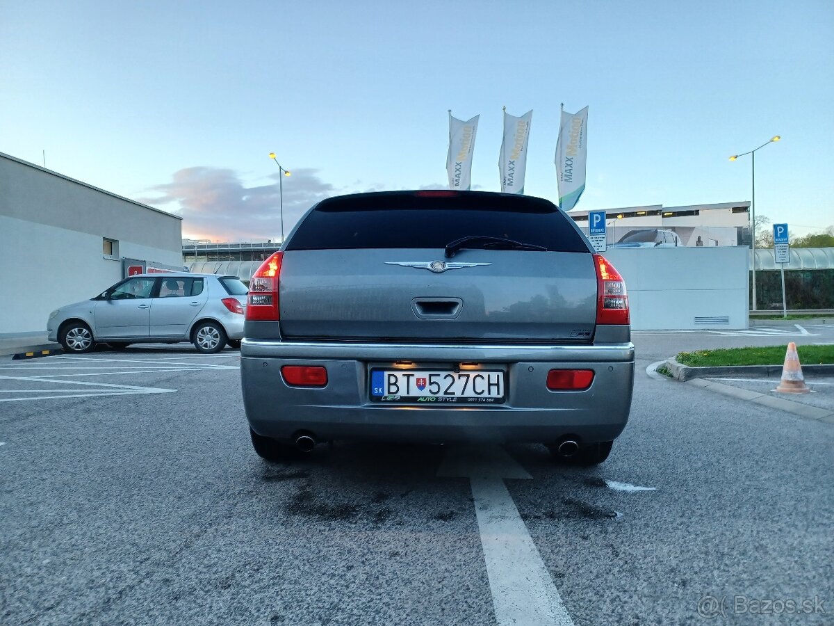 Chrysler 300C CRD, tourer - 4