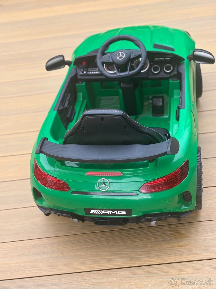 Detské autíčko Mercedes gt - 4