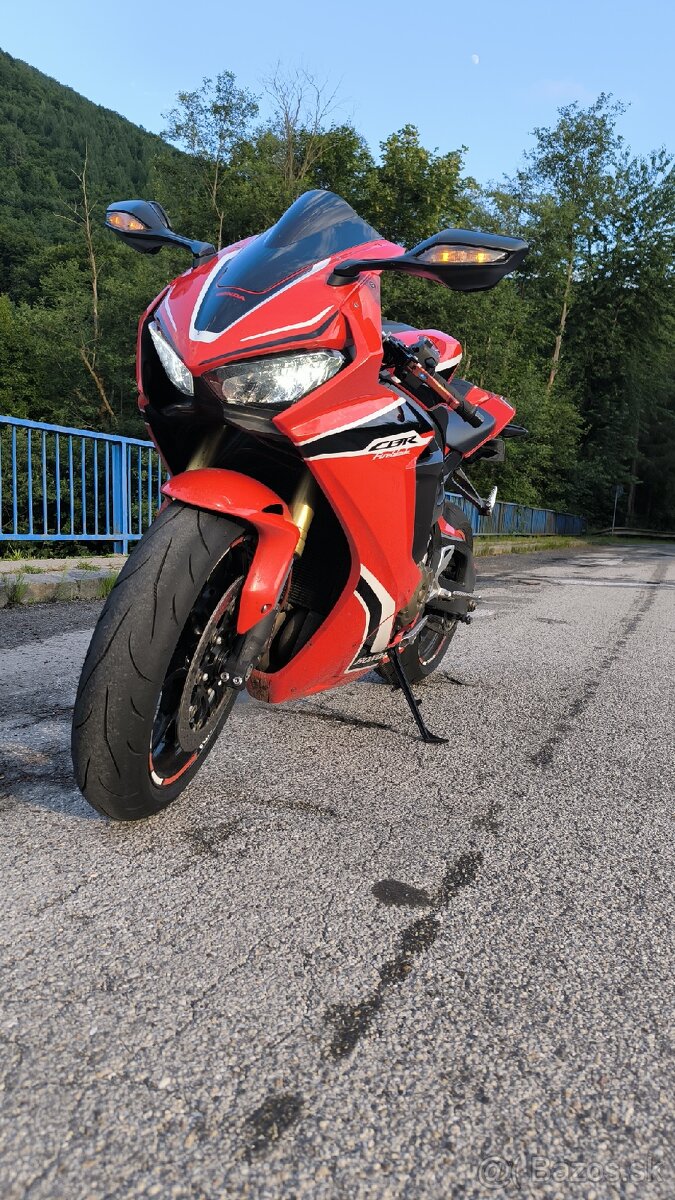Honda CBR1000RR Anniversary - 4