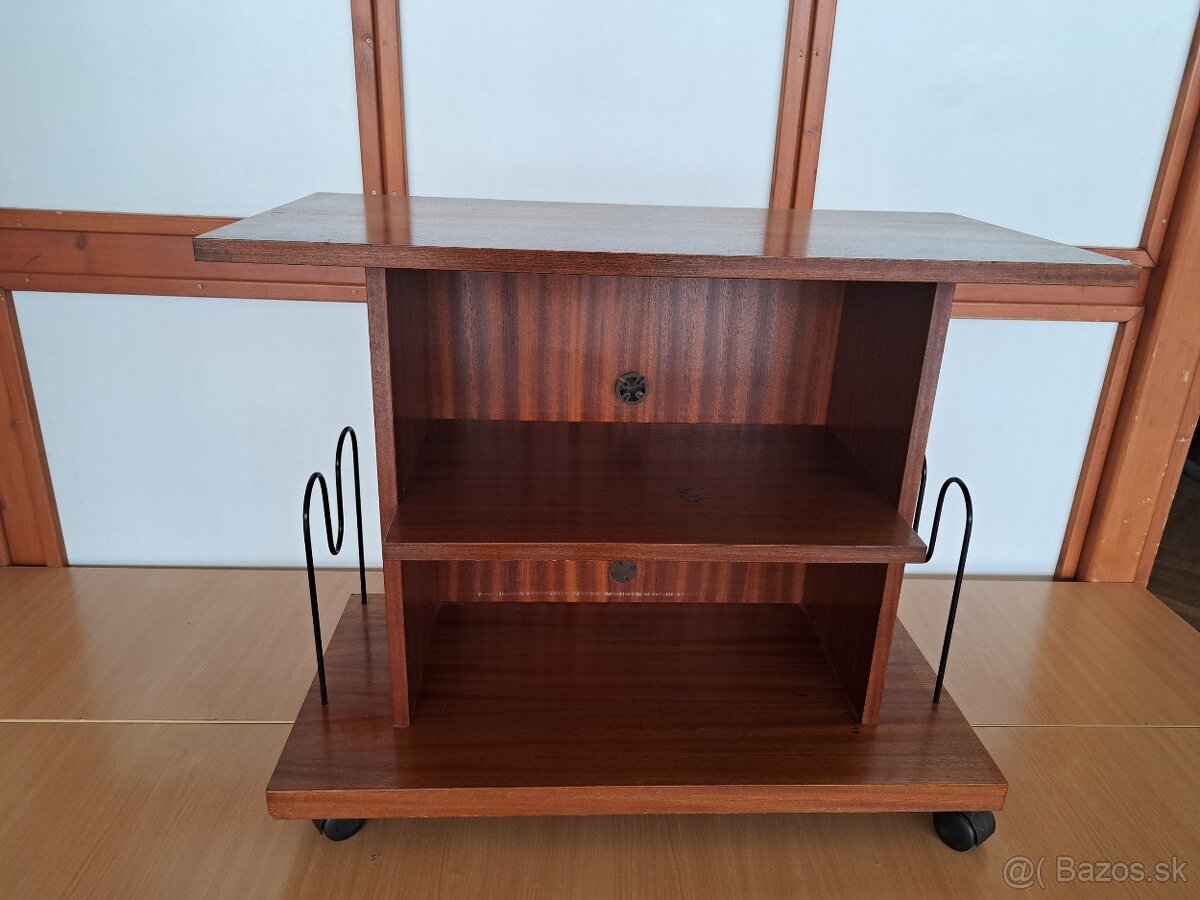 Retro stolík - 4