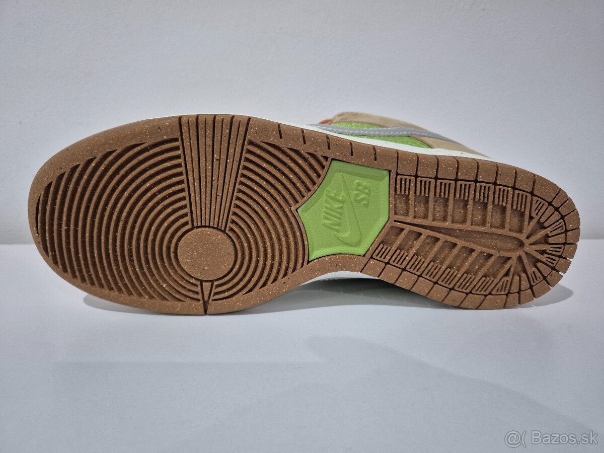 Nike SB Dunk Low Escargot - 4