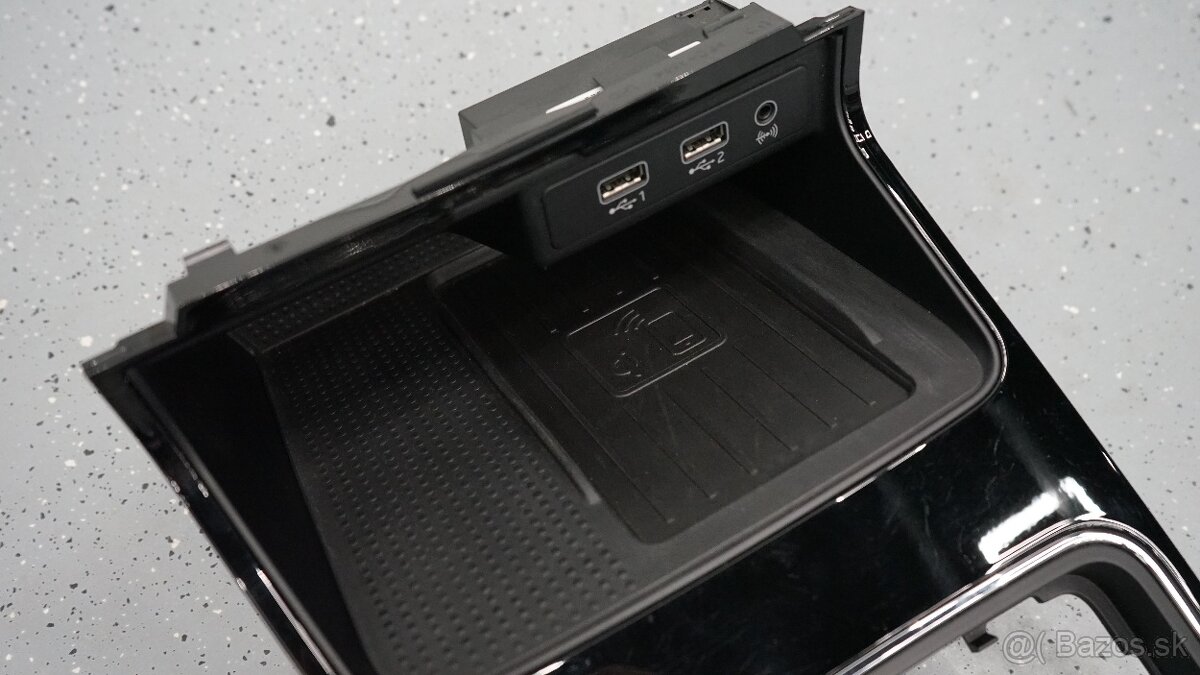 Interérové časti Seat Leon - 4