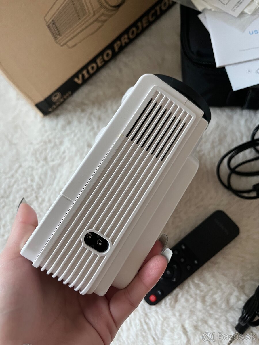 Projektor VANKYO Leisure 3 - 4