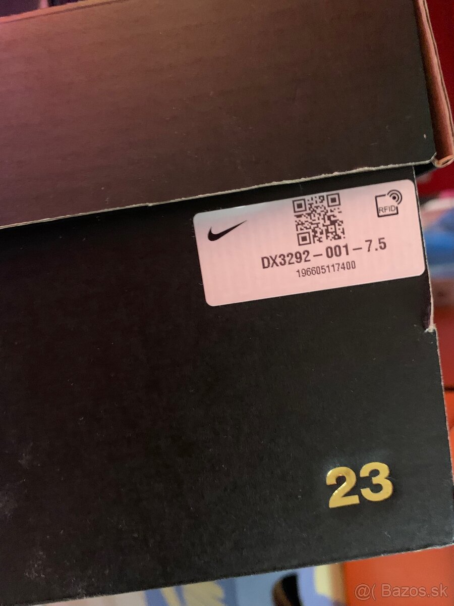 Nike Air Bakin SP Supreme Black Gradient - 4