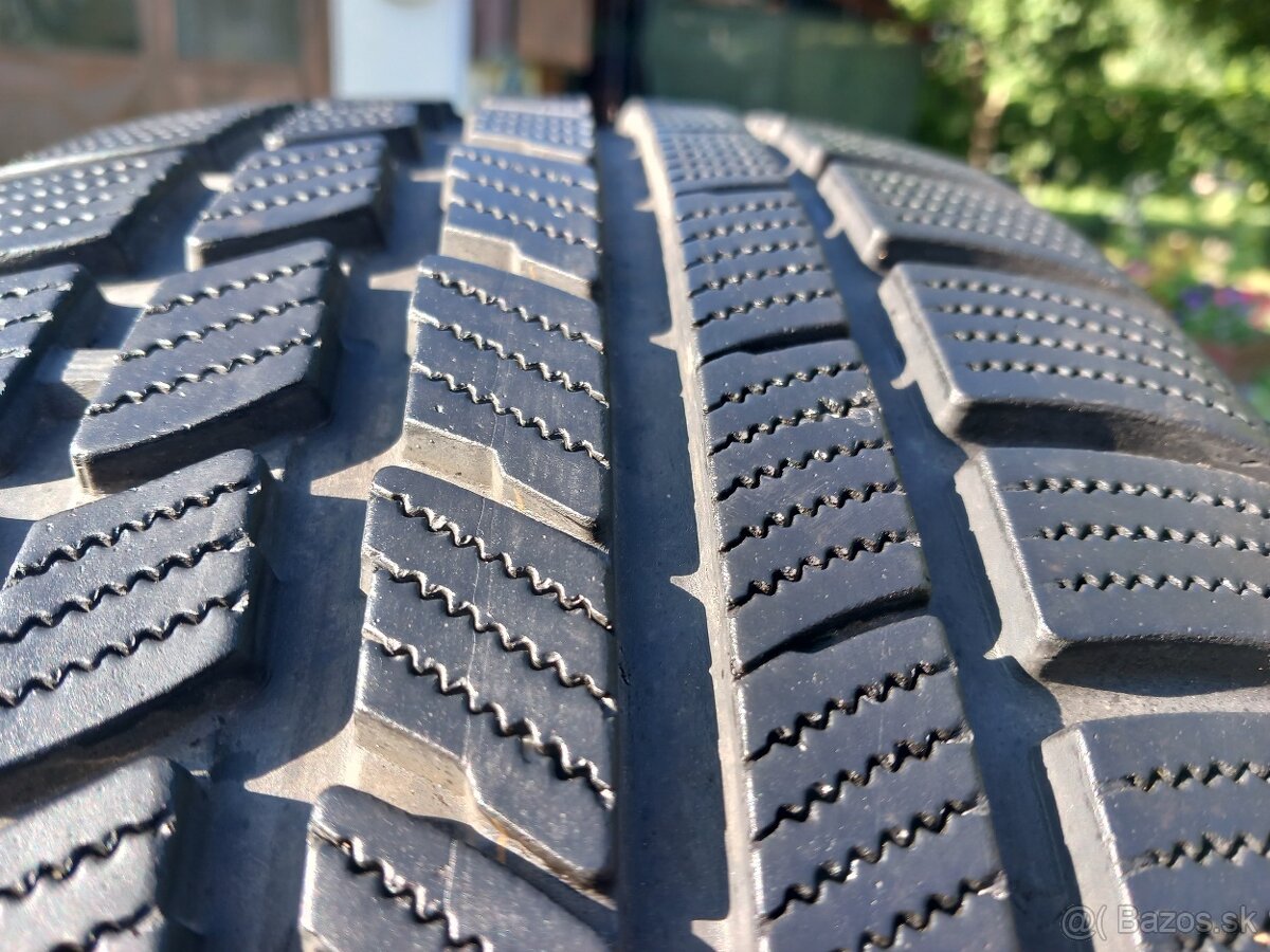 235/45 r18 zimne pneumatiky nexen - 4