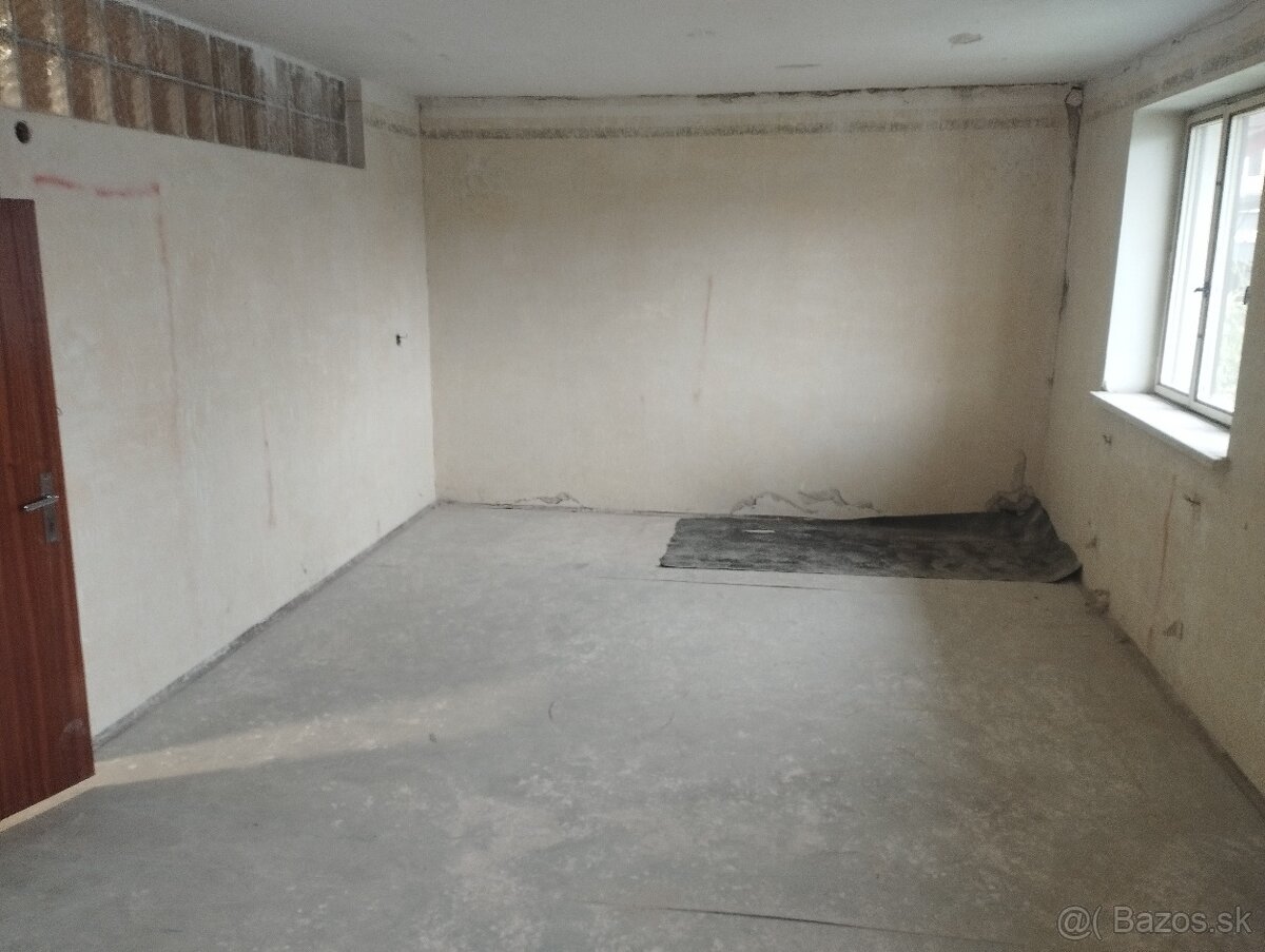 Sklady, dielňe v areáli vo Zvolene - 32m2 - 4