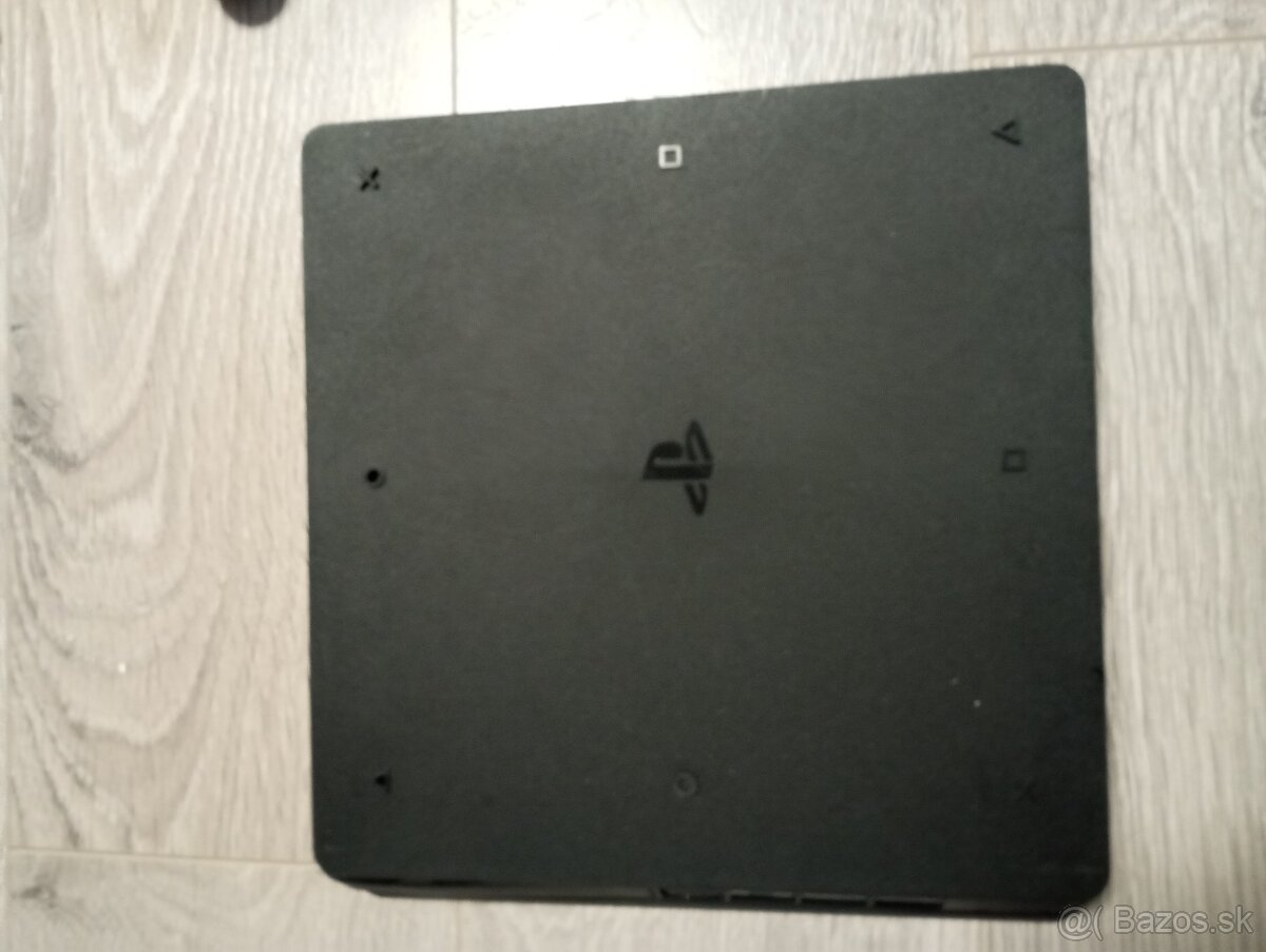 Play station 4. 500GB - 4