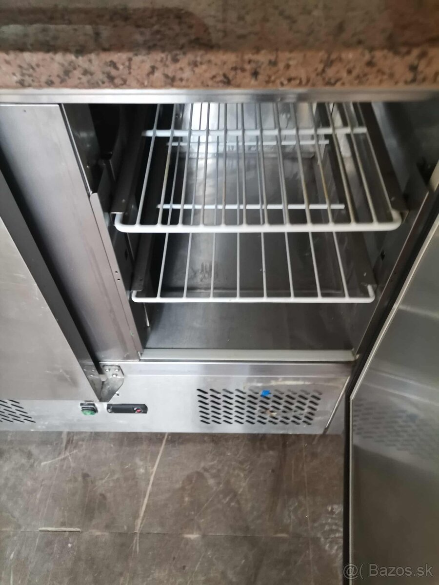 PREDAM PROFESIONÁLNY GASTRO CHLADIACI PIZZA STÔL REDFOX - 4