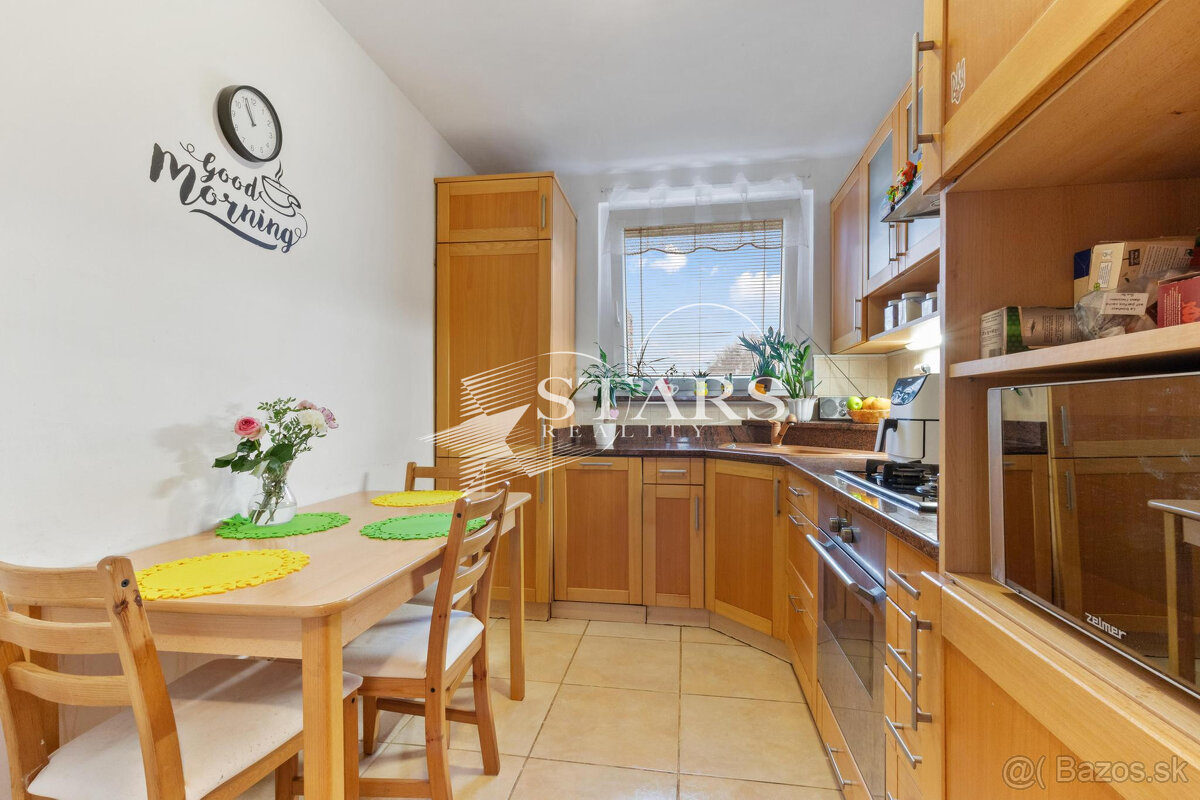 Na predaj 3 izbový byt s loggiou - 4