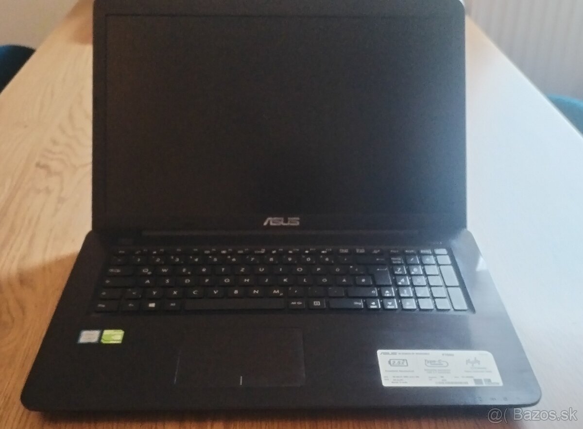 ASUS F756U - 4