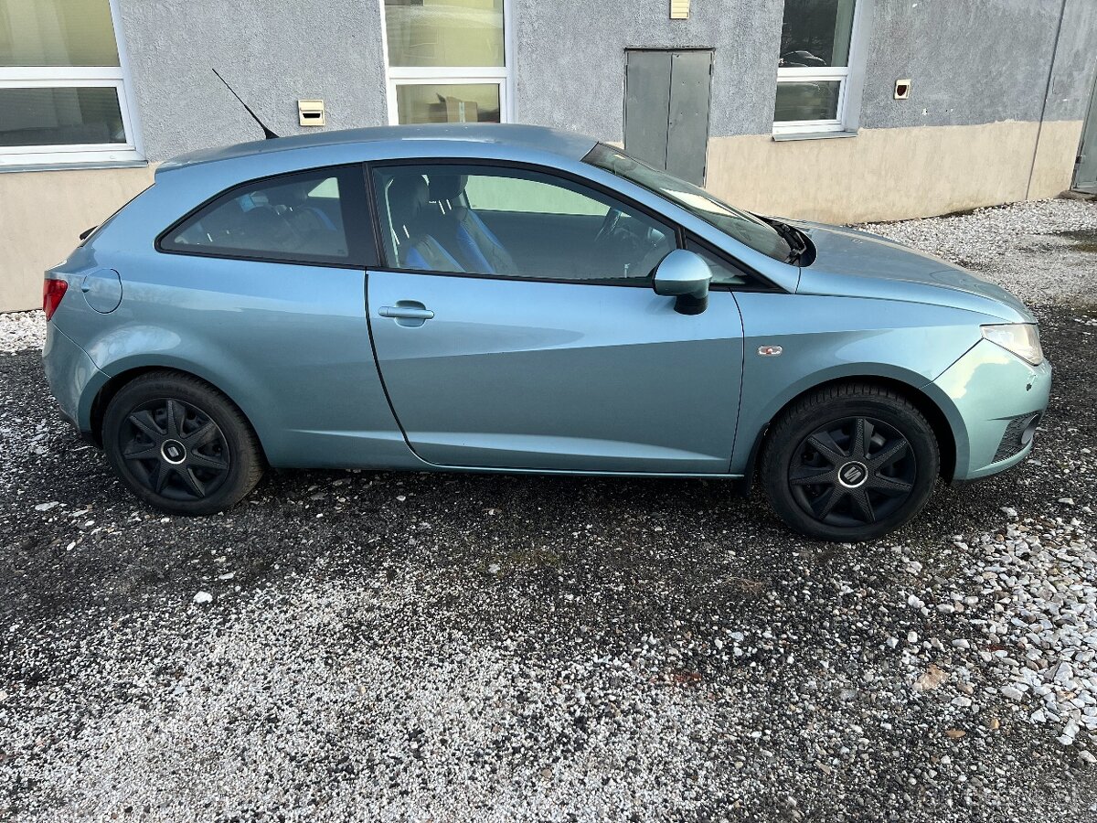 Seat Ibiza 1.2i12V 51KW VYHŘ.SEDAČKY KLIMA TAŽNÉ PARK.KAMERA - 4