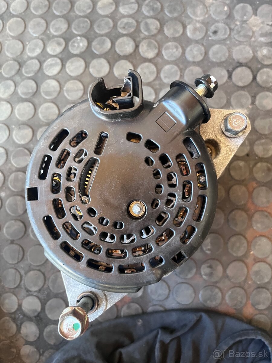 KIA Sportage / Hyundai IX35 - 4