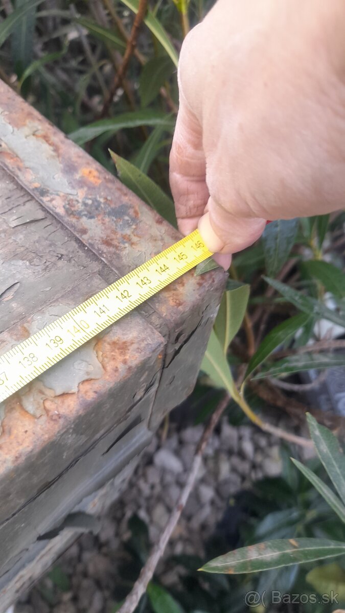 Stará truhlica 40eur - 4