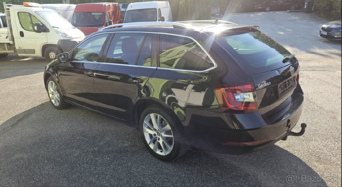 ŠKODA OCTAVIA COMBI DSG - 4