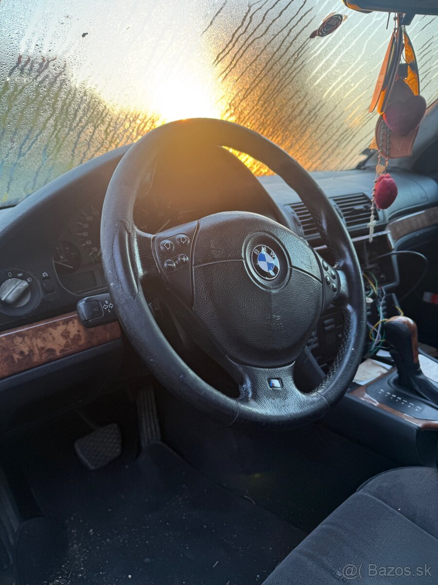 Rozpredam BMW e39 525tds 105kw - 4