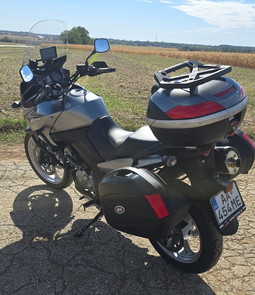 Suzuki V-strom DL650 - 4