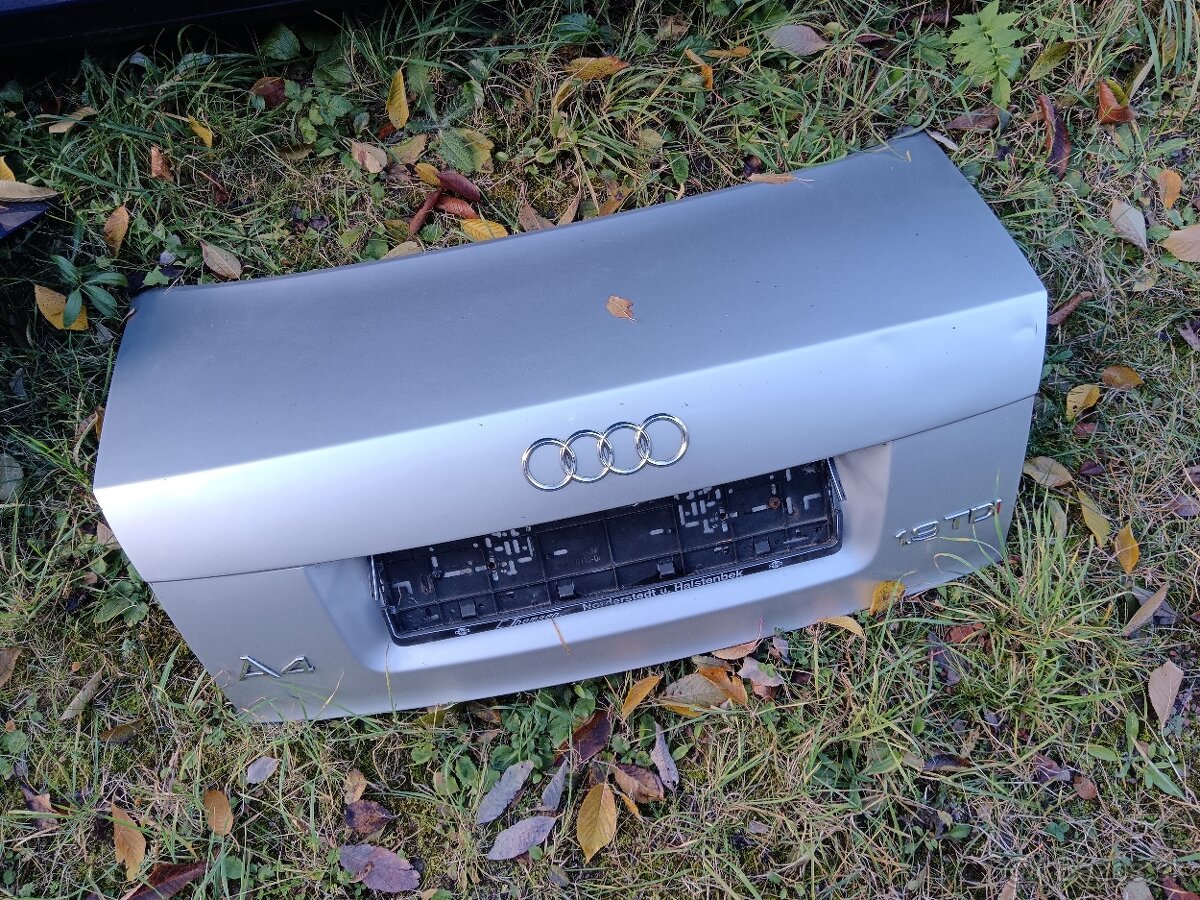 Predam na Audi a 4 b6 prednu kapotu s maskou - 4