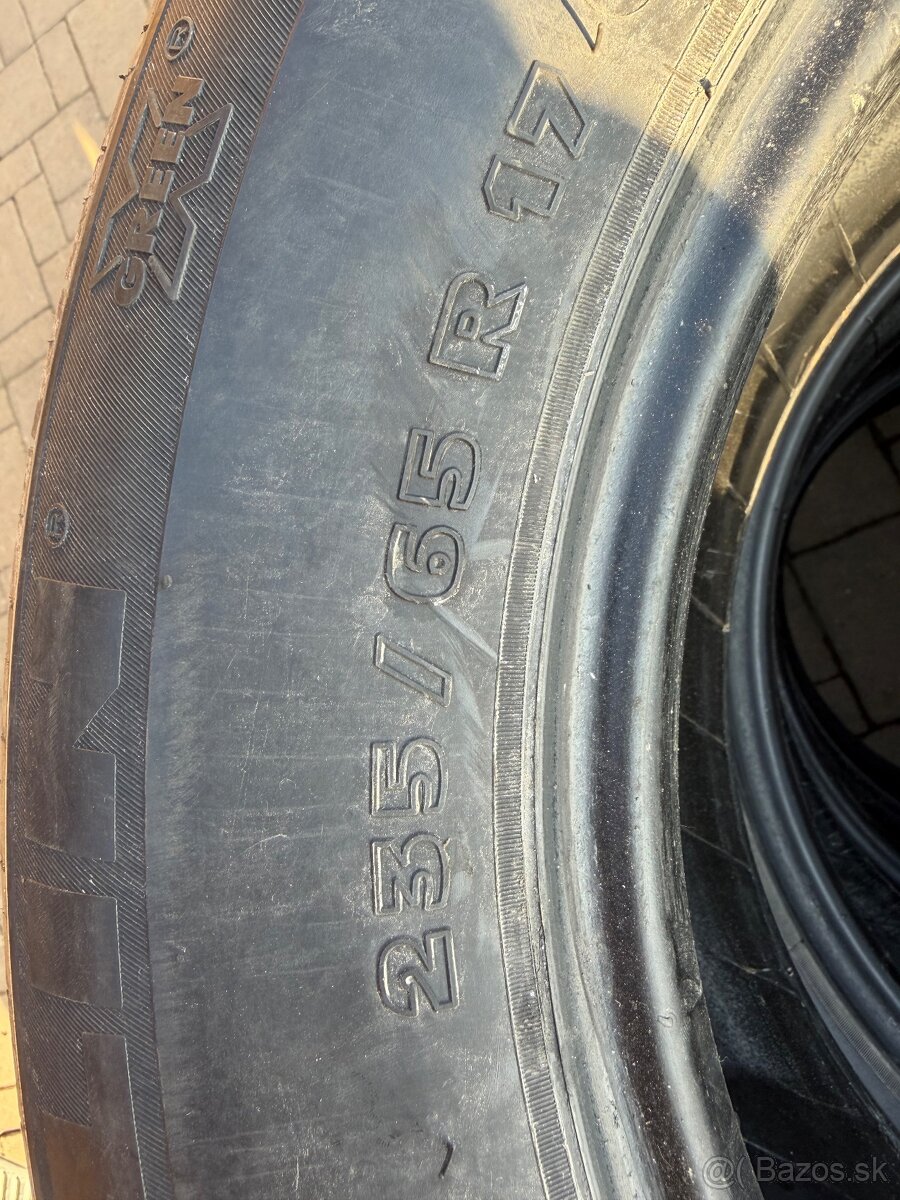 Predám pneumatiky Michelin MXV4 Plus 235/65 R17 - 4