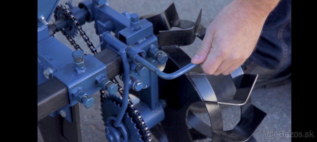 Sejačka STV-2 pre jednoosý traktor – presná sejačka - 4