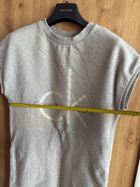 Calvin Klein - jesenné šaty - sivé - nové - 4