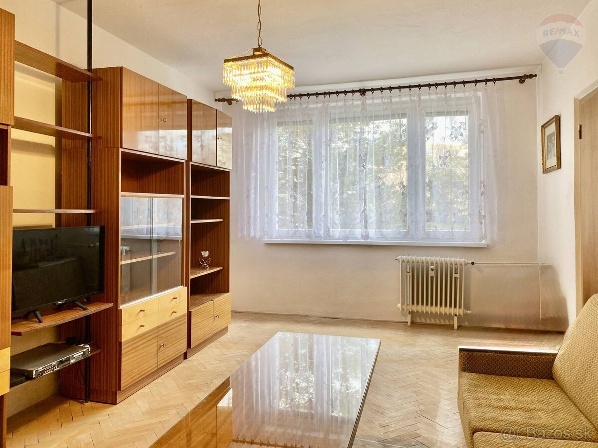 NA PREDAJ 2- izbový byt 63 m2 - lokalita Sídlisko Sever – u - 4