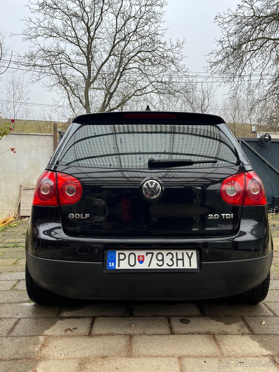 Volkswagen Golf 5 - 4