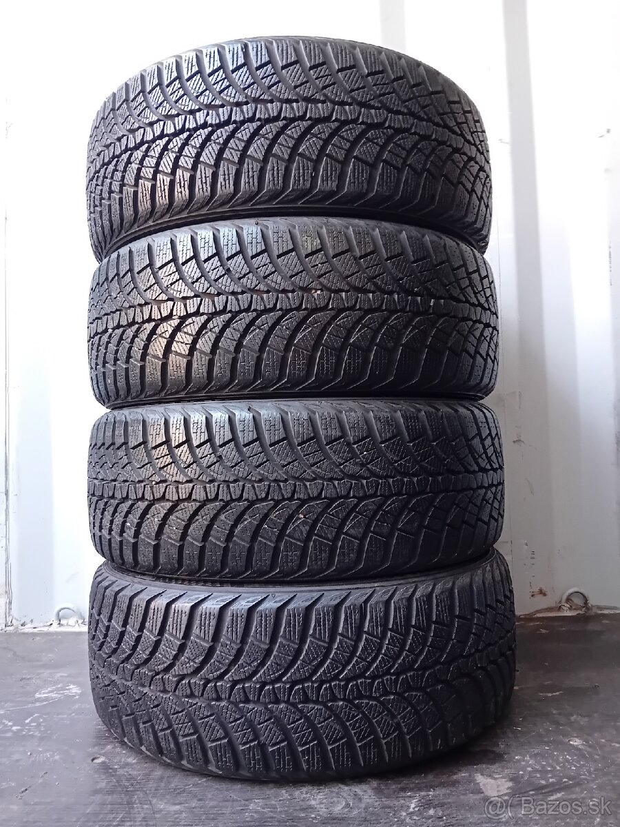 Nové zimné pneu 225/45R18 Kumho - 4
