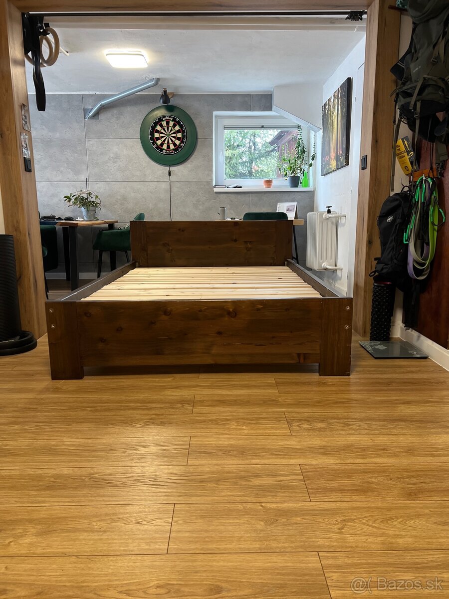 Posteľ z masívu - smrek - 4