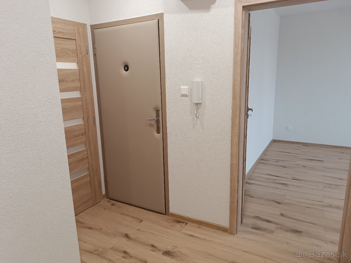 Prenájom 3-izbového bytu v Poprade - 4