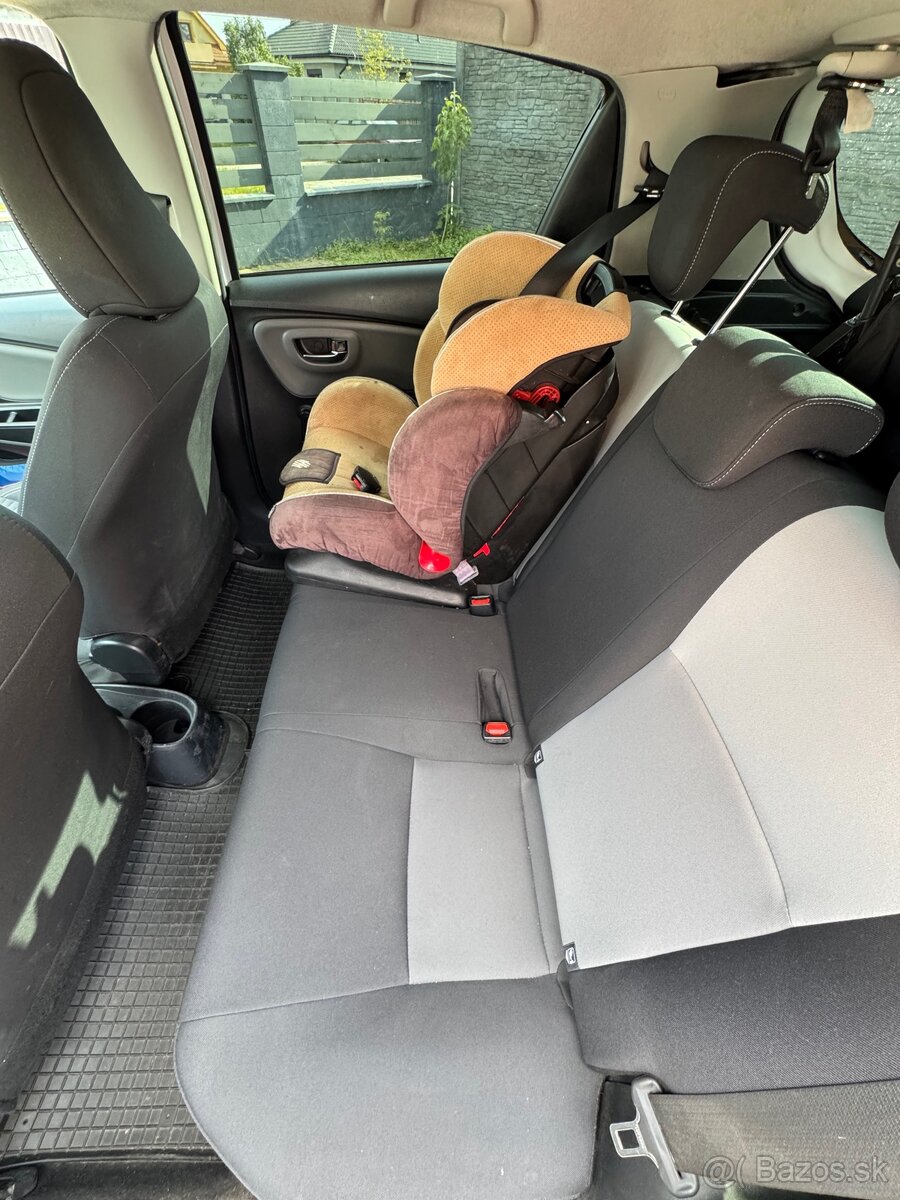 Toyota Yaris 1.5i benzín Automat - 4