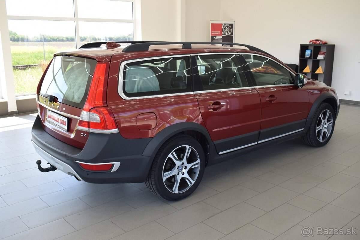 Volvo XC70 2,0 D4 133 kW,SUMMUM,automat,NAVI, - 4