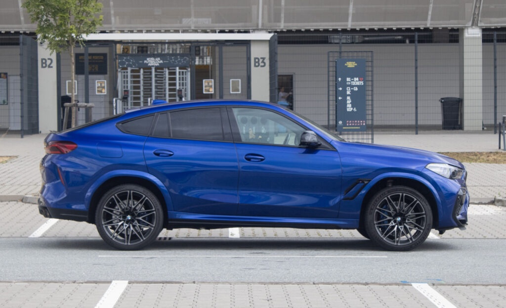BMW X6 M Competition z roku 2021 - 4