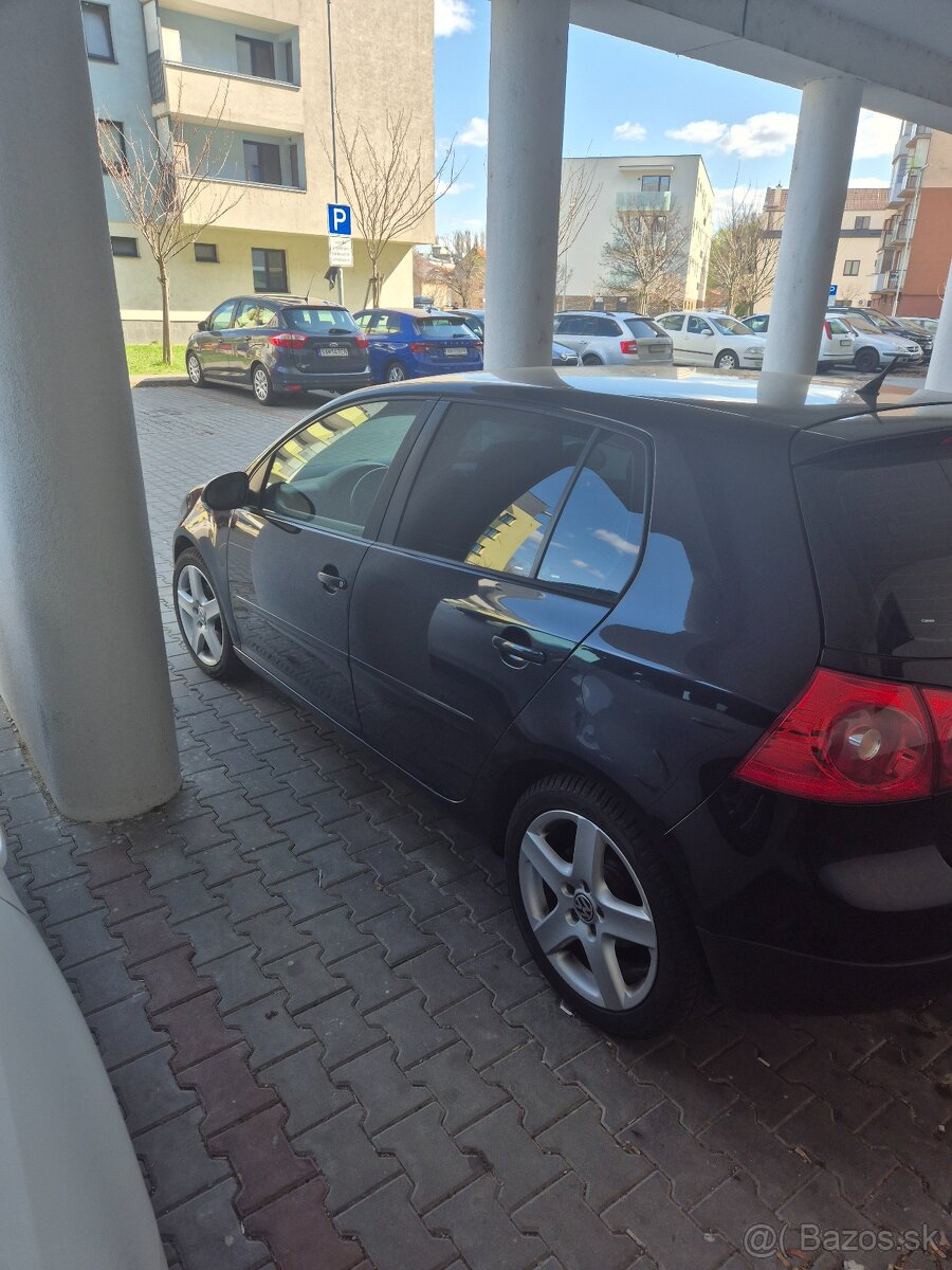 Volkswagen golf V - 4