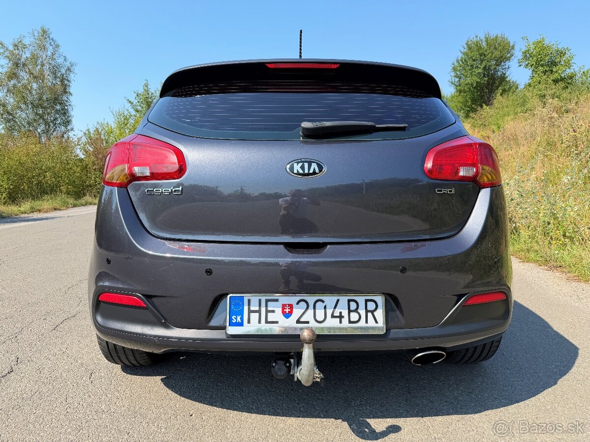 Kia Ceed JD 1,6 CRDi 94kw MT6 + Ťažné - 4