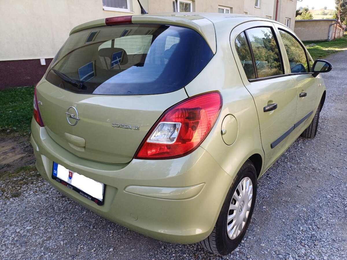 Opel Corsa 1,2i - 4