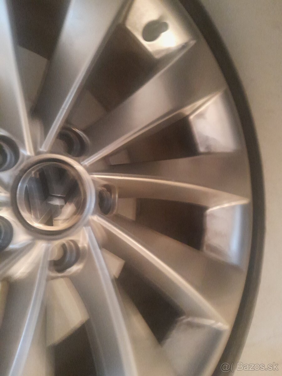 VW ALU 225/40 ZR 18 LETNE - 4