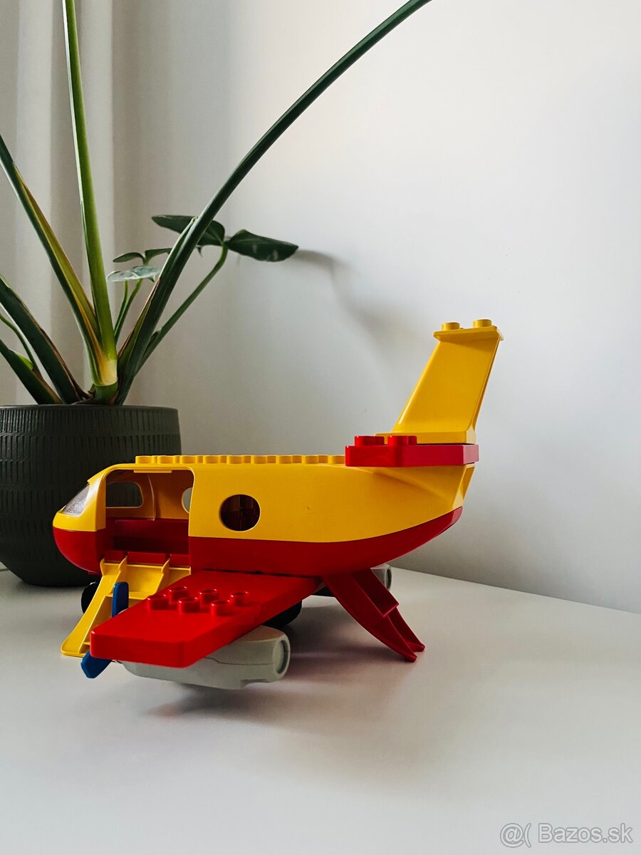 Lego Duplo vintage Jumbo plane - 4