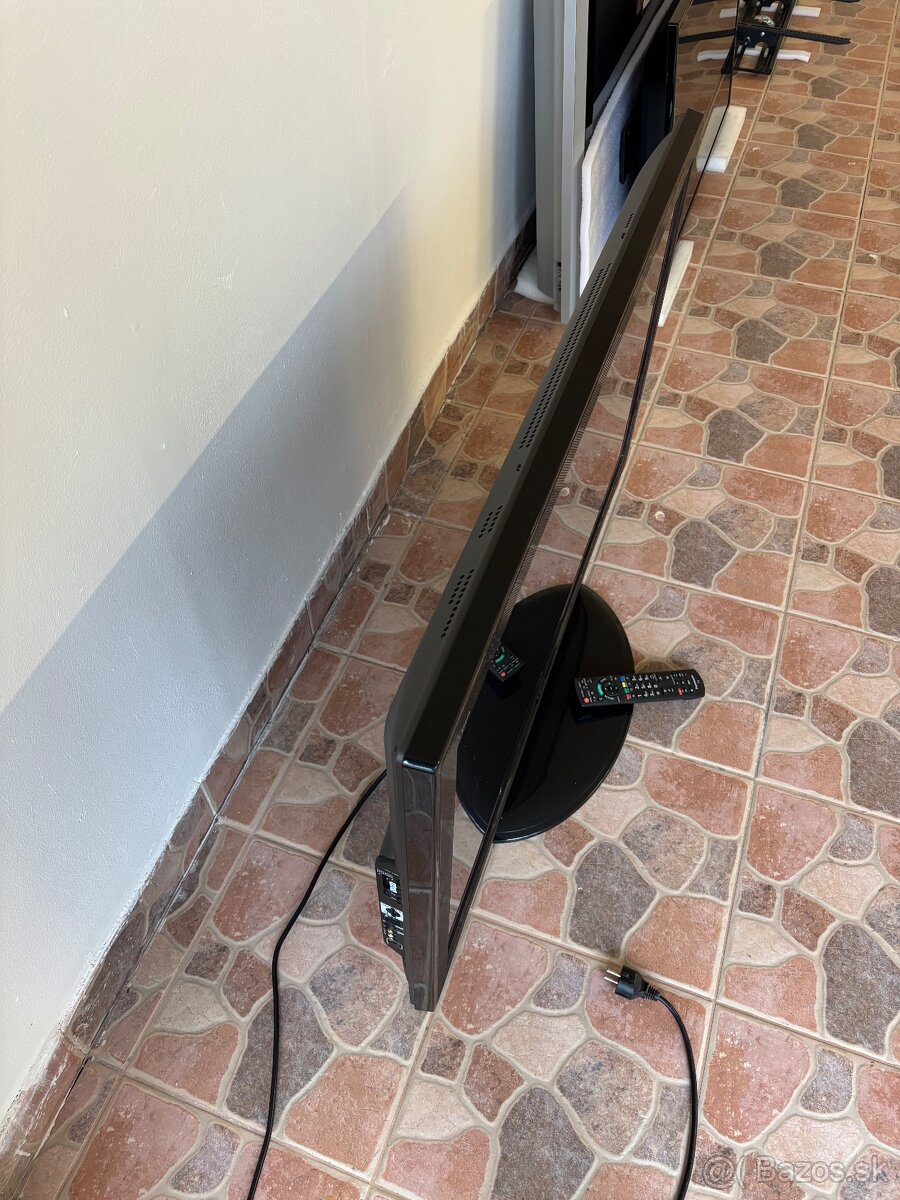 TV Panasonic LCD - 4