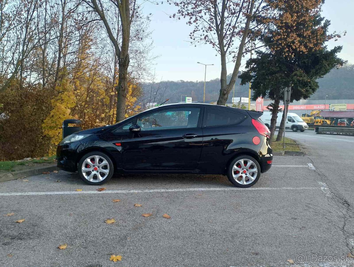 Predám Ford Fiesta - 4