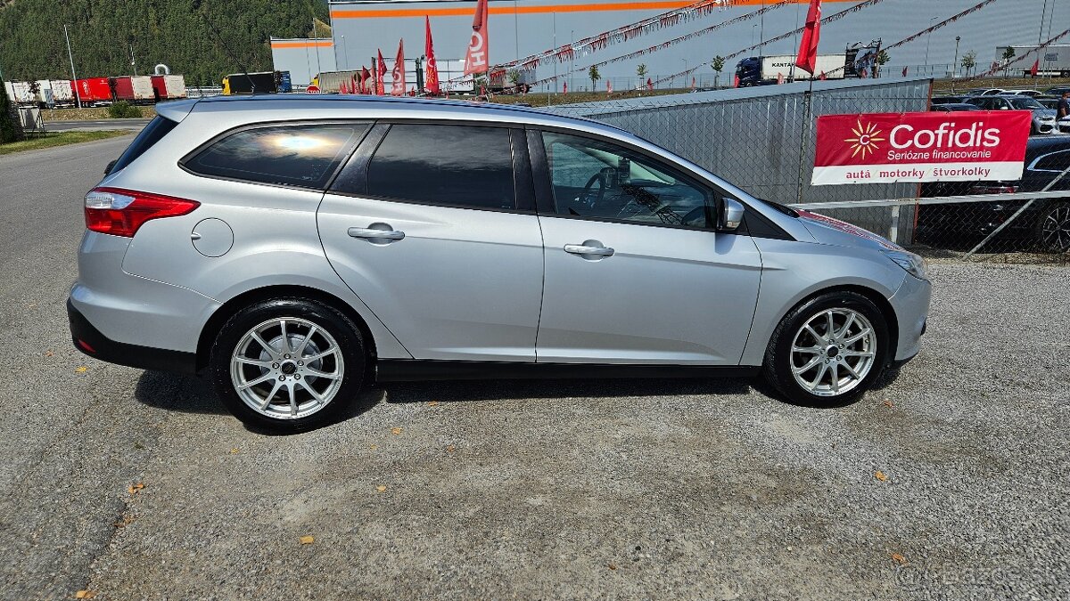 Ford Focus Kombi 1.6 TDCi DPF Sport - 4